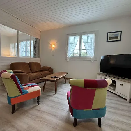 4 Pieces Oleron 6 Couchages Saint-pierre D'oleron Spo000-099 Villa